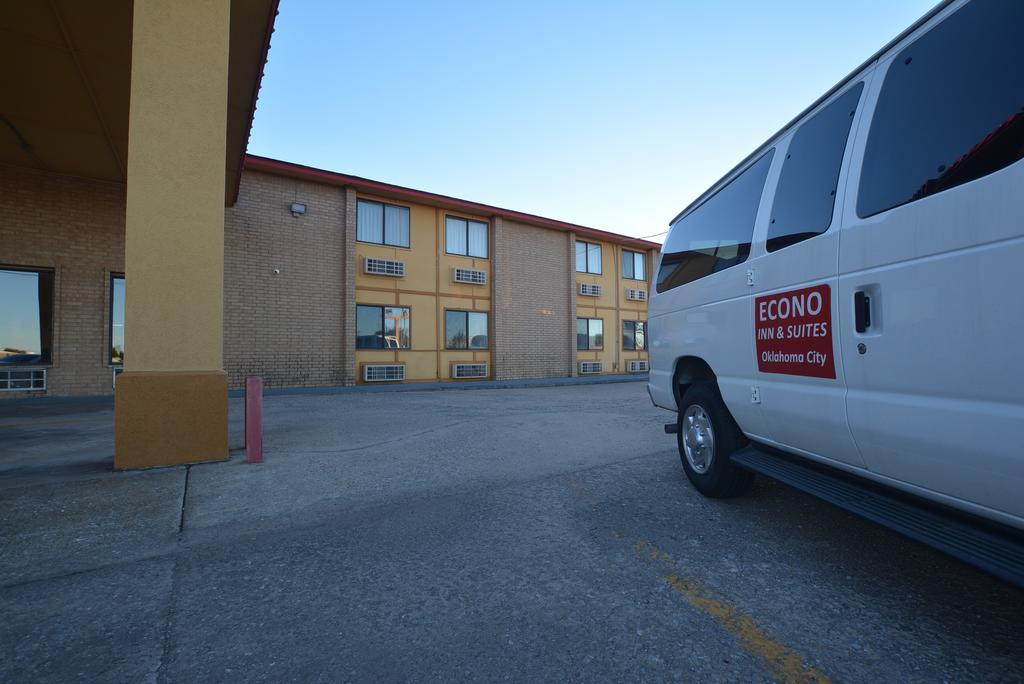 Econo Inn And Suites Oklahoma City Exterior photo