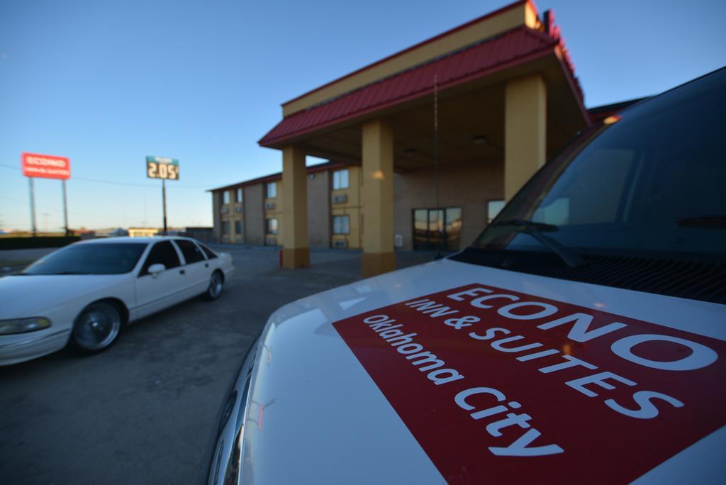 Econo Inn And Suites Oklahoma City Exterior photo