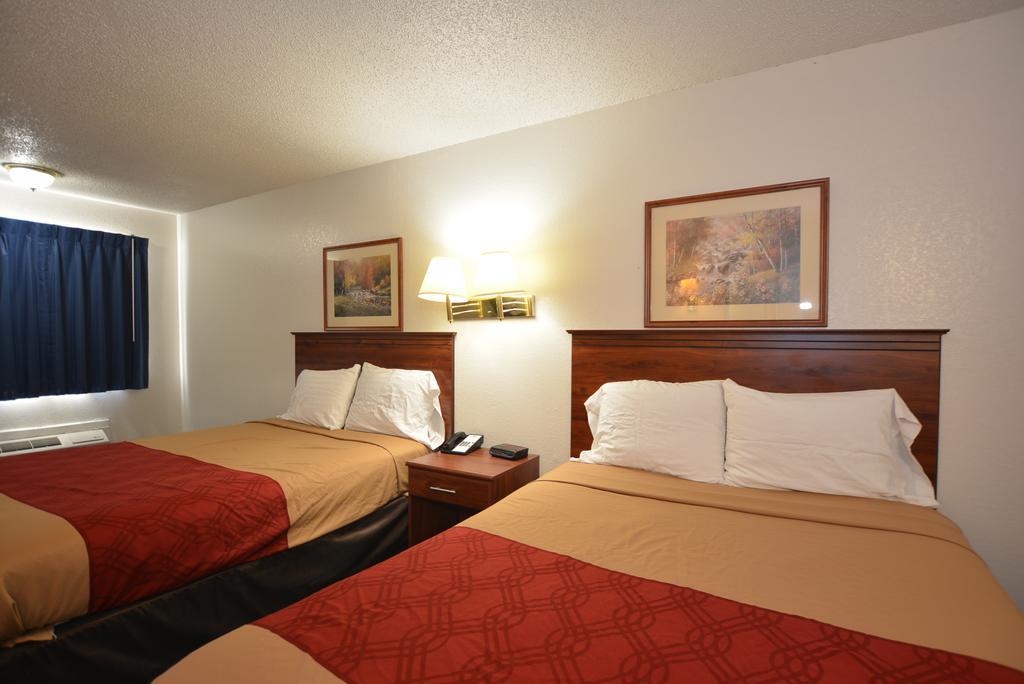 Econo Inn And Suites Oklahoma City Room photo